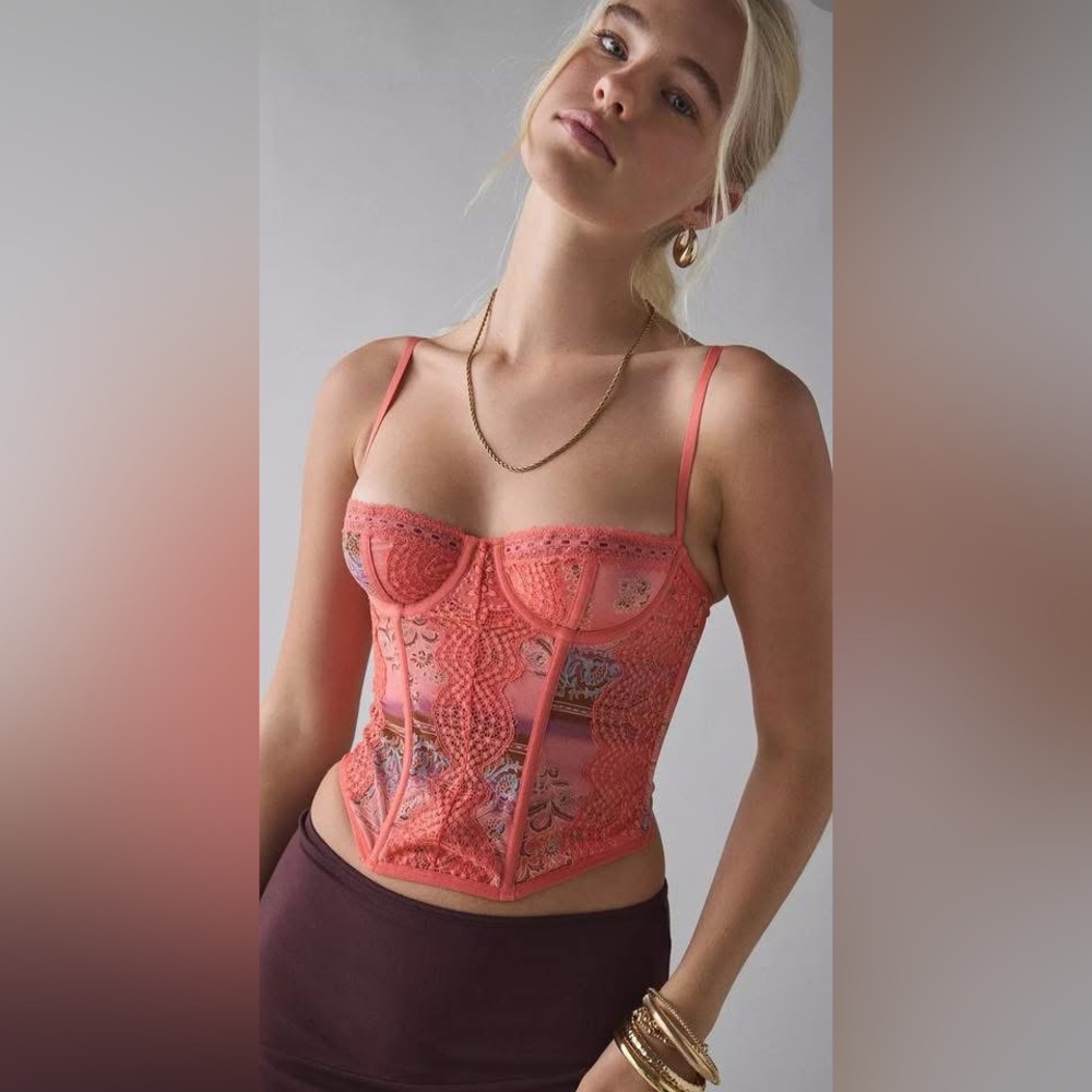 NWT Urban Outfitters Coral Lace Bustier XL